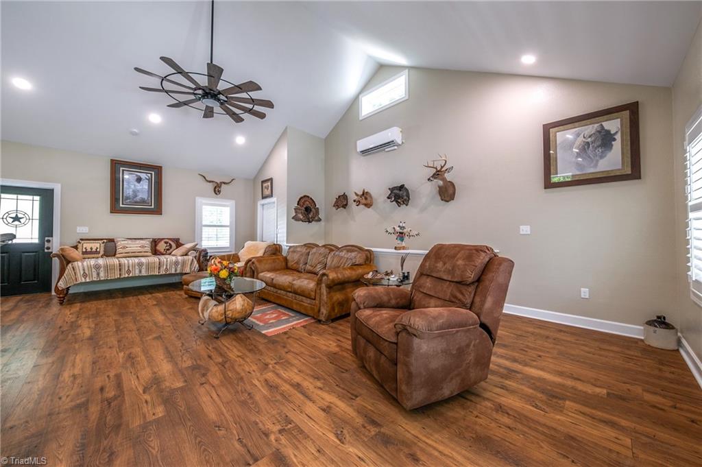 1325 Doyle Cromer Road King, NC 27021 - Photo 10 of 38
