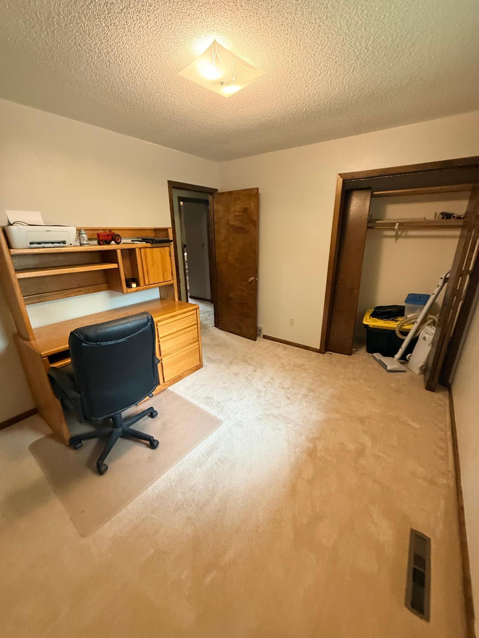 830 Clark Street Walnut Grove, MN 56180 - Photo 8 of 34