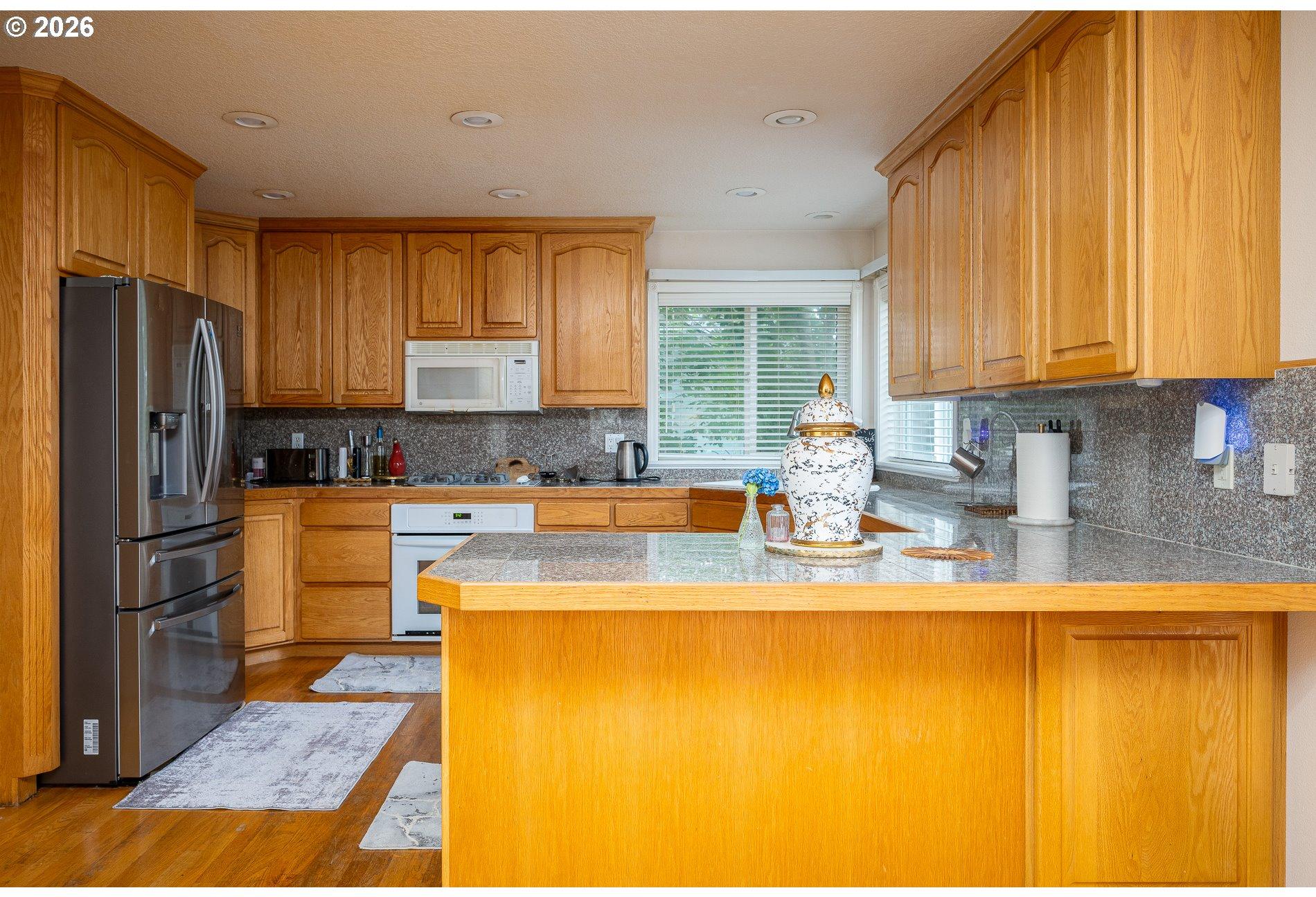 5435 Southeast Old Woods Loop Gresham, OR 97080 - Photo 13 of 48 Gallery Image 13