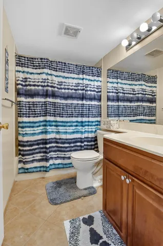 $250,000 | 13791 Oneida Drive, Unit C2, Delray Beach, FL 33446