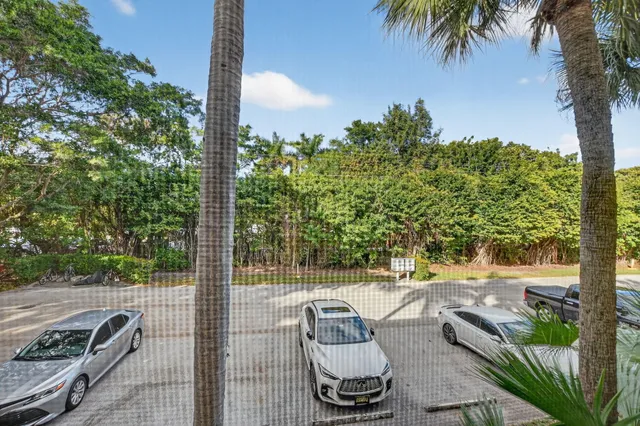 $250,000 | 13791 Oneida Drive, Unit C2, Delray Beach, FL 33446