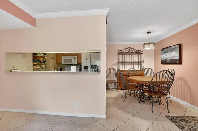$250,000 | 13791 Oneida Drive, Unit C2, Delray Beach, FL 33446