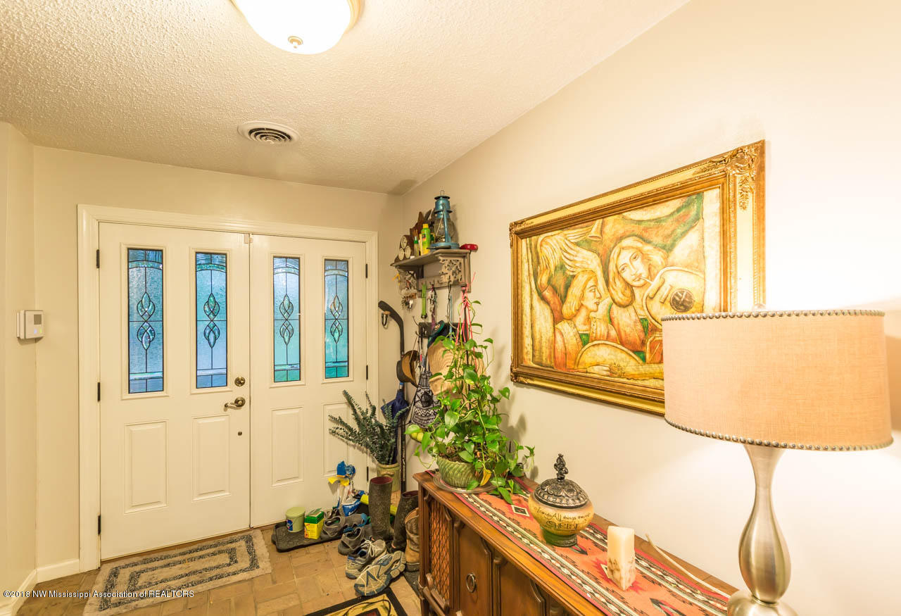 130 St Paul Road Byhalia, MS 38611 - Photo 5 of 25 12-0017