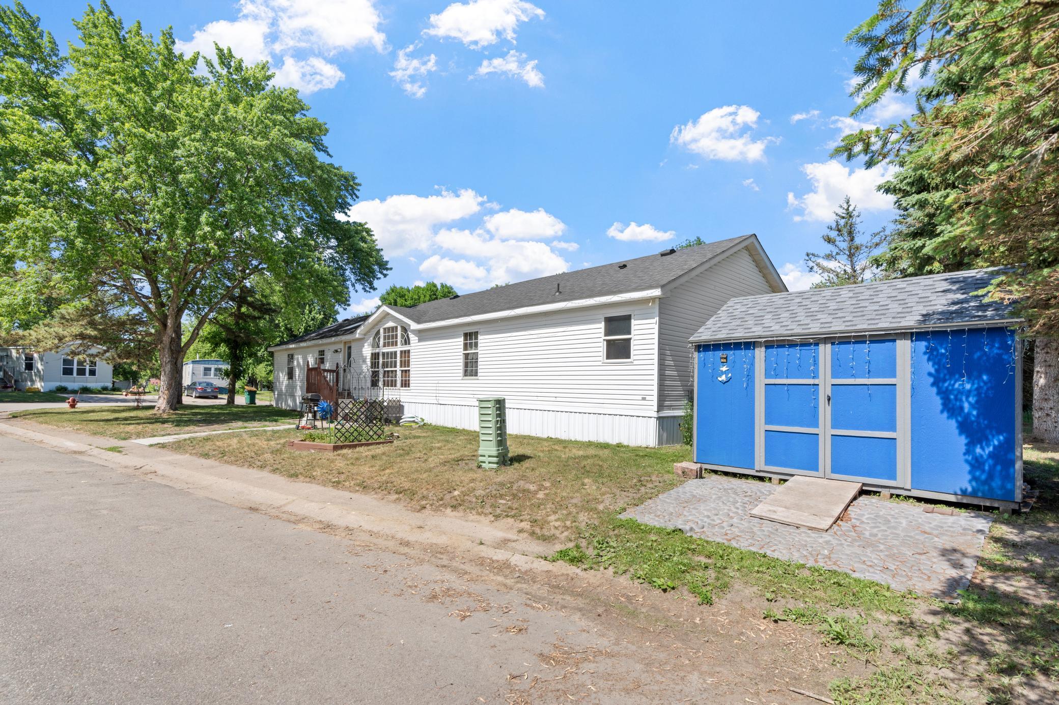 93 Riverside Terrace Drive Watertown, MN 55388 - Photo 9 of 39
