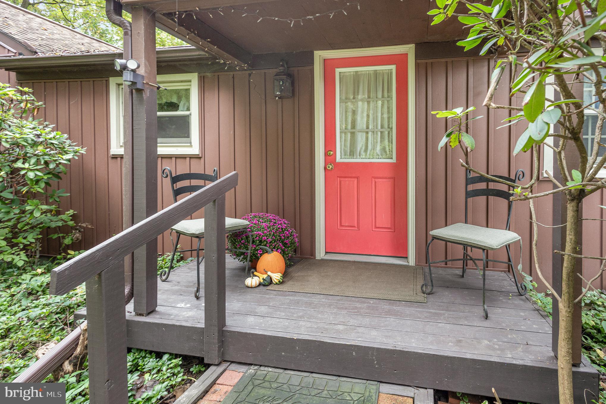 317 West Brubaker Valley Road Lititz, PA 17543 - Photo 4 of 40 Entrance