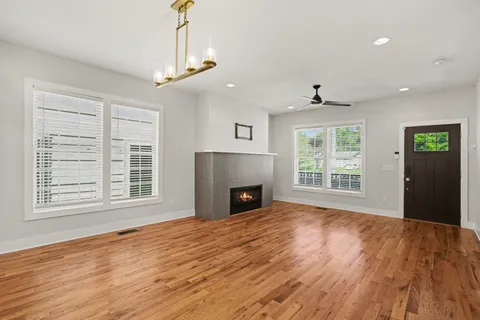 $555,000 | 1429 C Huffine Street, Nashville, TN 37216