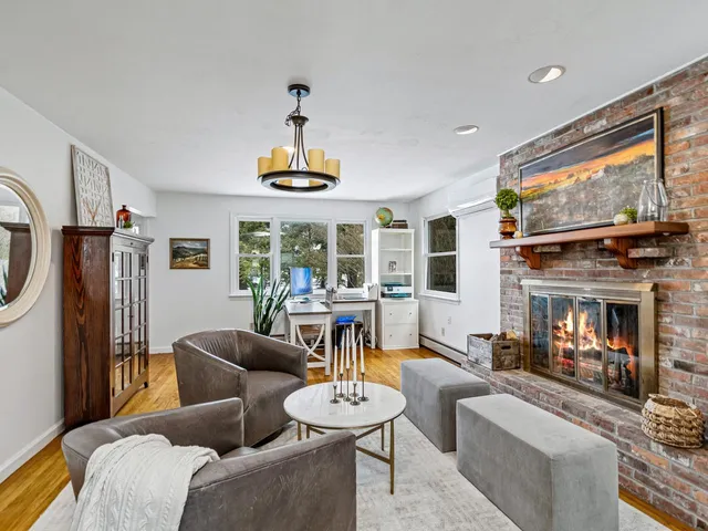 $1,675,000 | 283 Appletree Point Road, Burlington, VT 05408