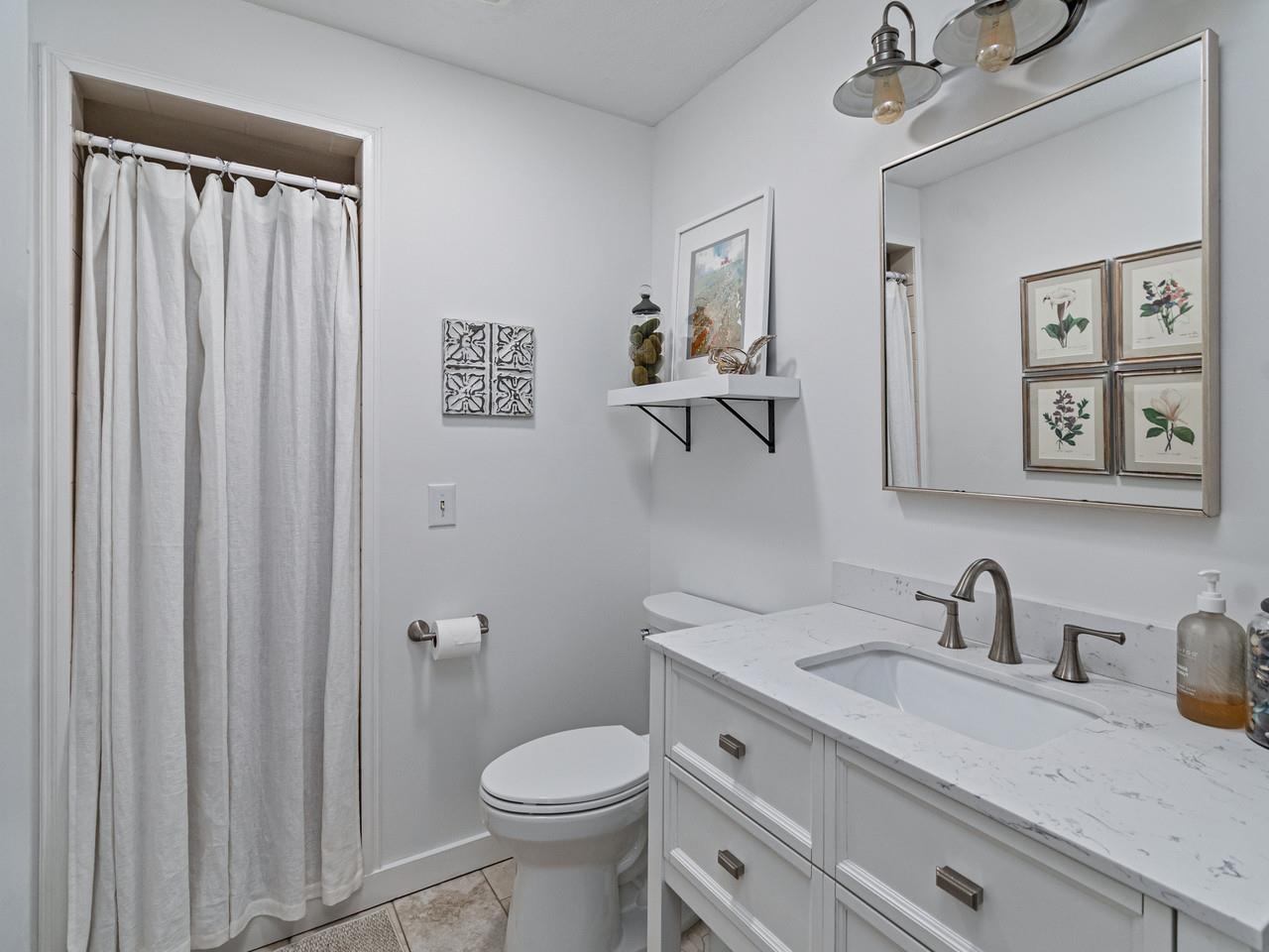 283 Appletree Point Road Burlington, VT 05408 - Photo 38 of 60