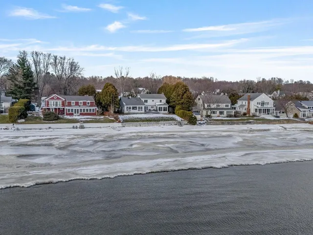 $1,675,000 | 283 Appletree Point Road, Burlington, VT 05408