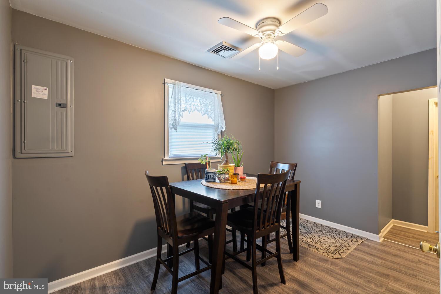 916 Mooney Road Burlington, NJ 08016 - Photo 14 of 26 Gallery Image 14