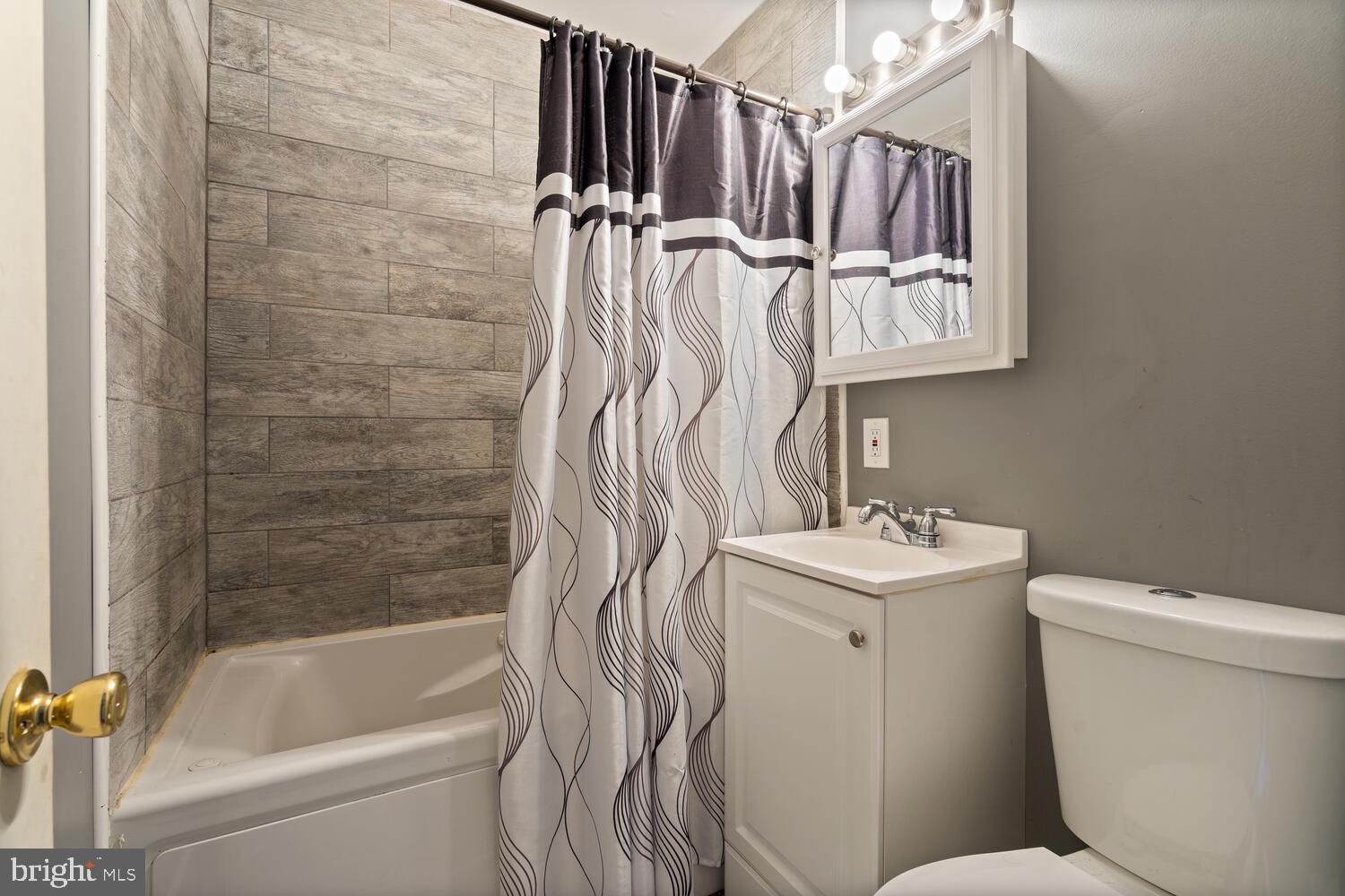 916 Mooney Road Burlington, NJ 08016 - Photo 18 of 26 Gallery Image 18