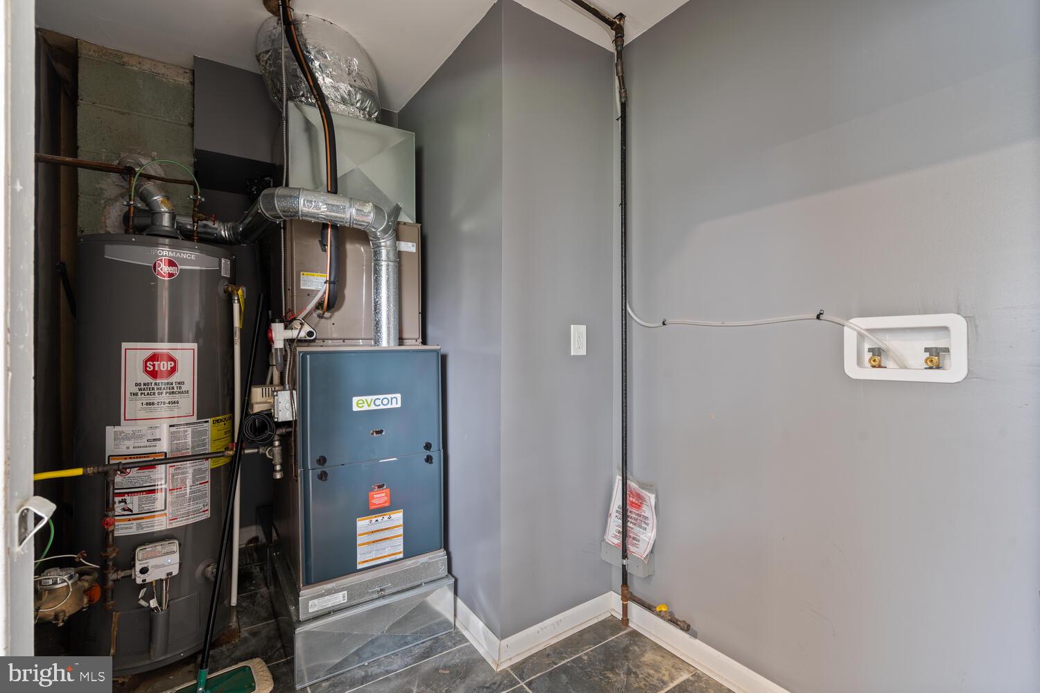 916 Mooney Road Burlington, NJ 08016 - Photo 19 of 26 Gallery Image 19