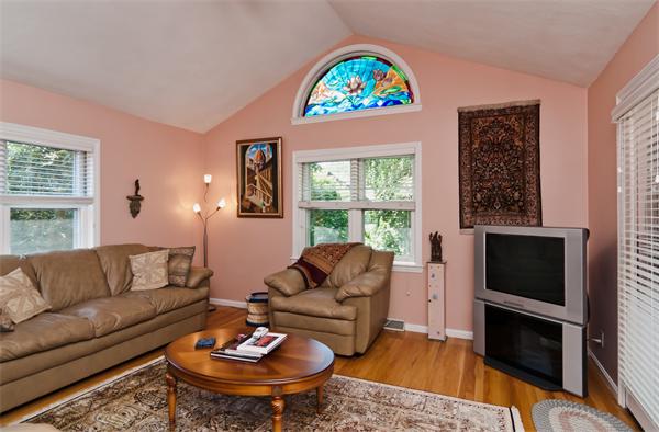 24 Rebecca Road Newton, MA 02465 - Photo 7 of 14
