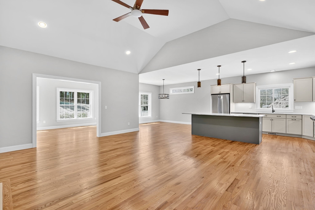 46 Liberty Lane Enfield, CT 06082 - Photo 6 of 25