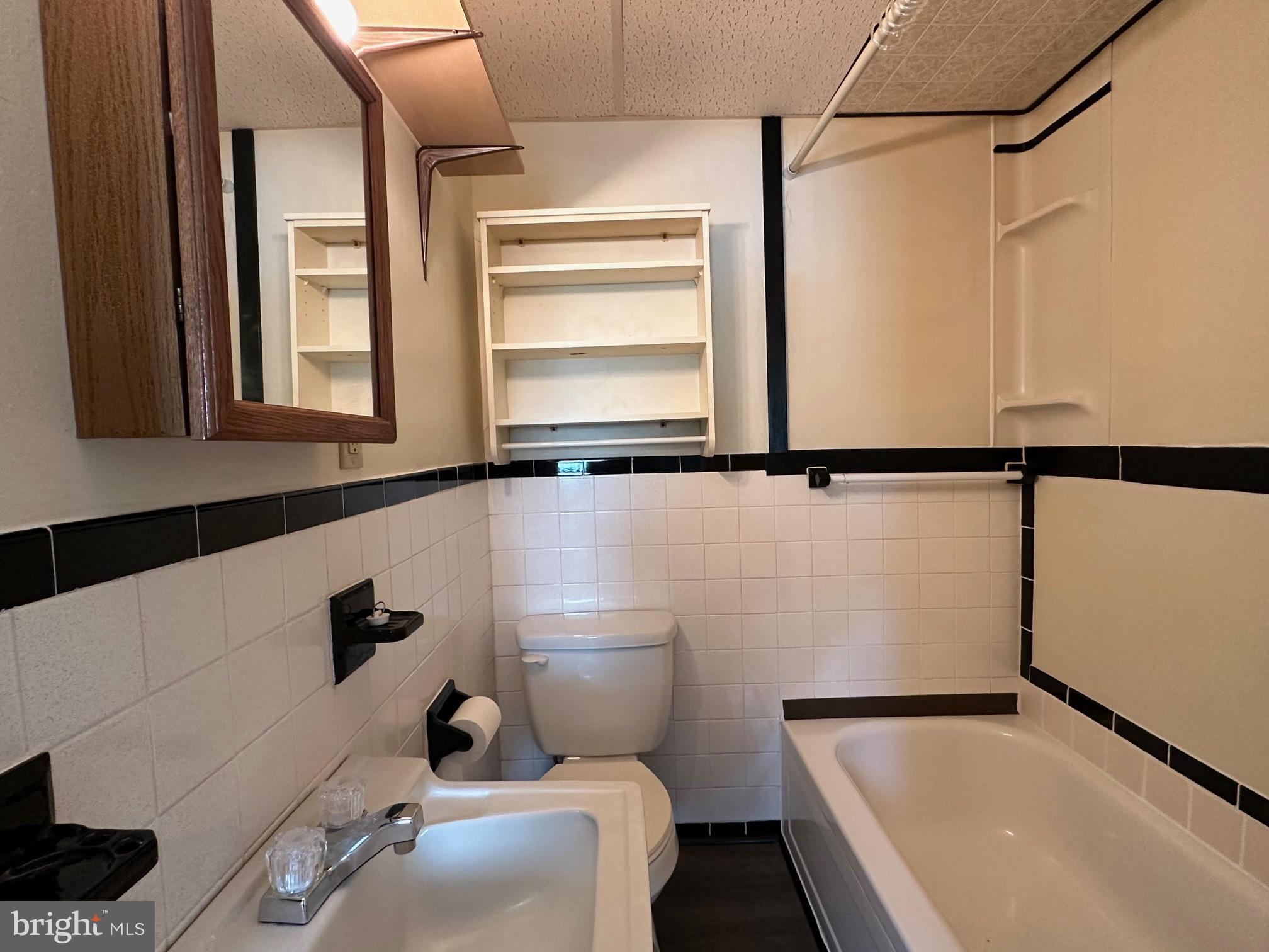 400 South Main Street Spring City, PA 19475 - Photo 7 of 21 #1- Bathroom