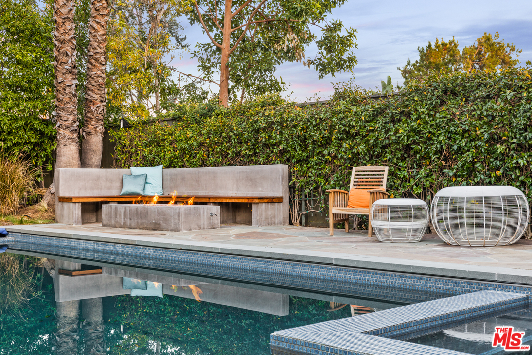 2136 Westridge Road Los Angeles, CA 90049 - Photo 53 of 54 Gallery Image 53