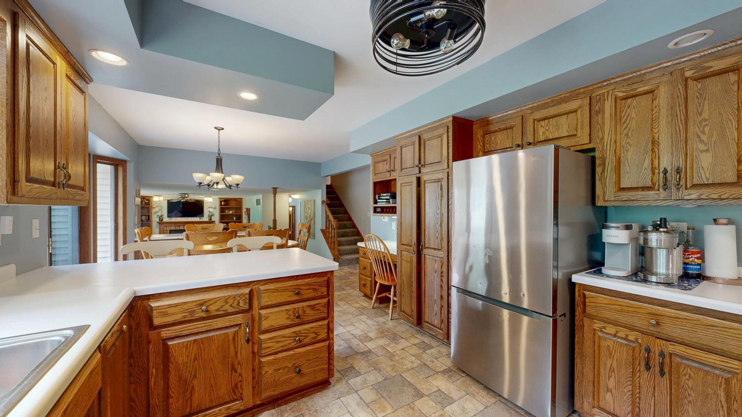 2217 Regent Lane Southwest Rochester, MN 55902 - Photo 10 of 36
