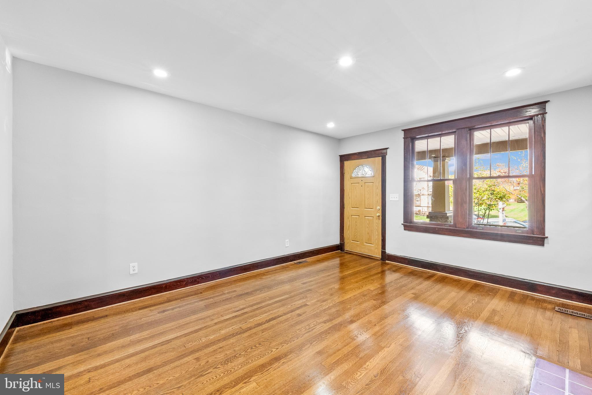 232 Tuckerman Street Northwest Washington, DC 20011 - Photo 8 of 38 Gallery Image 8