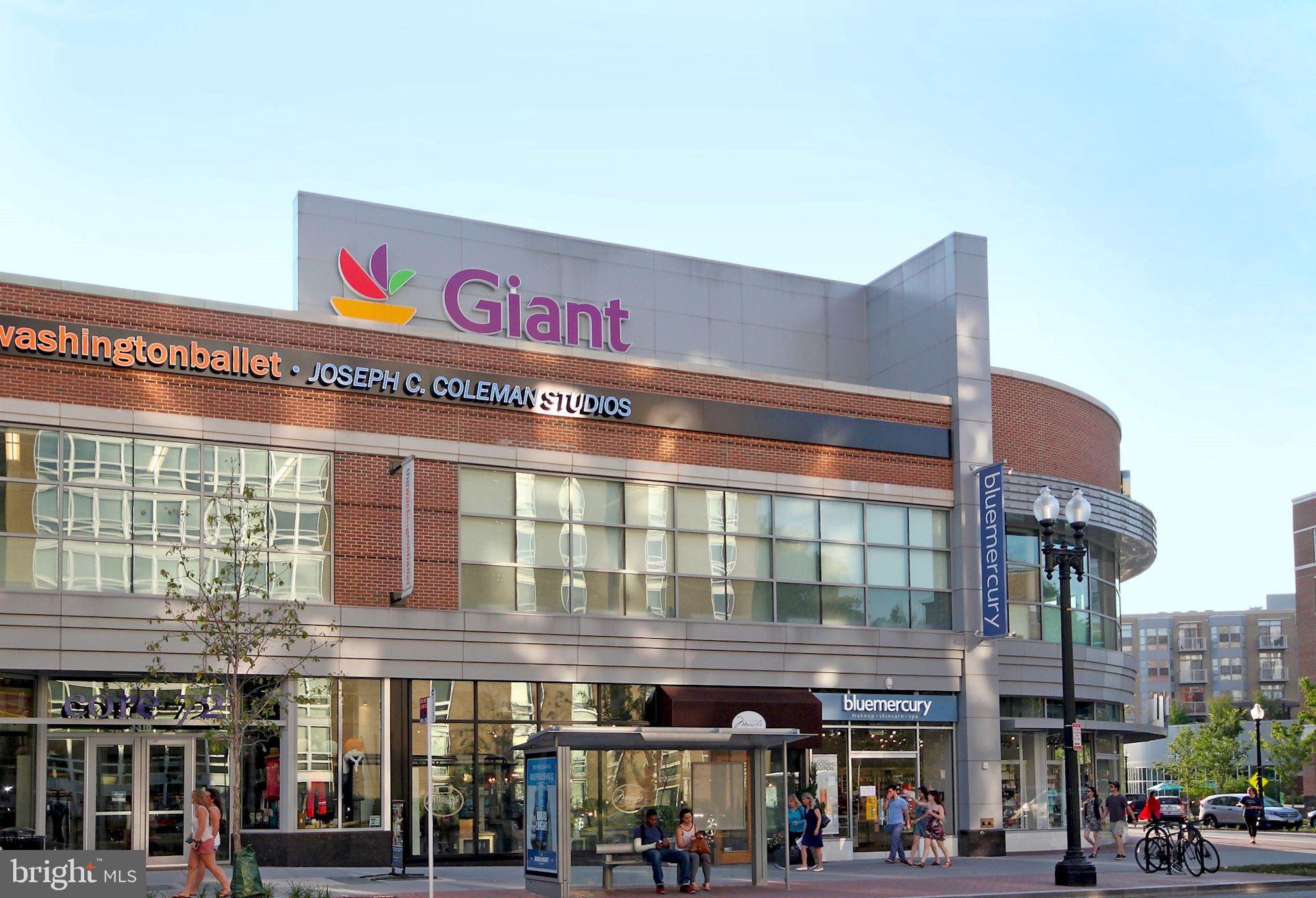 2501 Wisconsin Avenue Northwest, Unit 303 Washington, DC 20007 - Photo 21 of 24