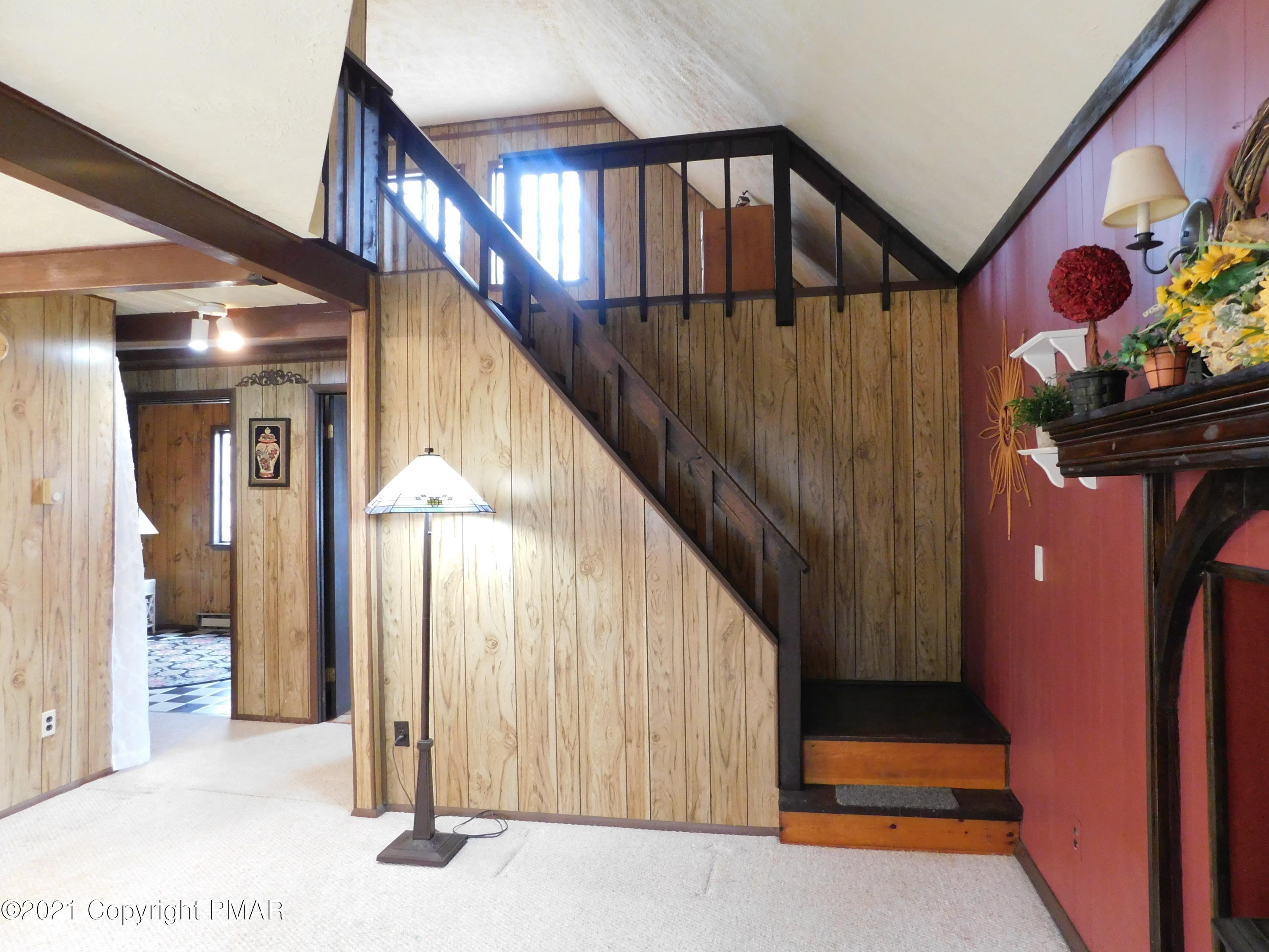 4386 Pine Ridge Drive East Bushkill, PA 18324 - Photo 12 of 36 stairs
