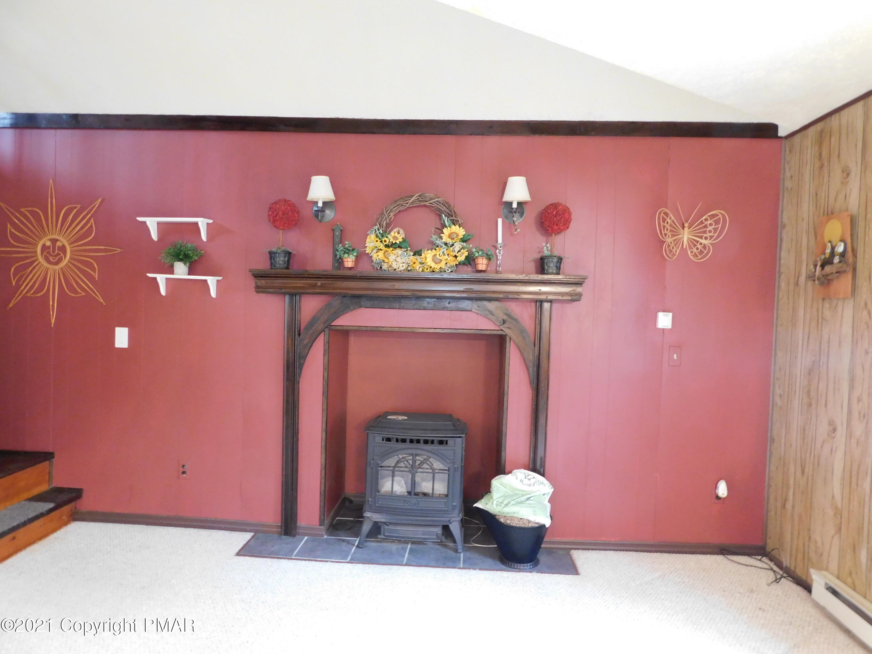 4386 Pine Ridge Drive East Bushkill, PA 18324 - Photo 14 of 36 pellet stove insert