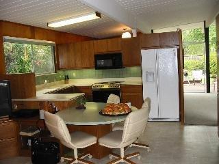 24 Calafia Court San Rafael, CA 94903 - Photo 2 of 3 Gallery Image 2