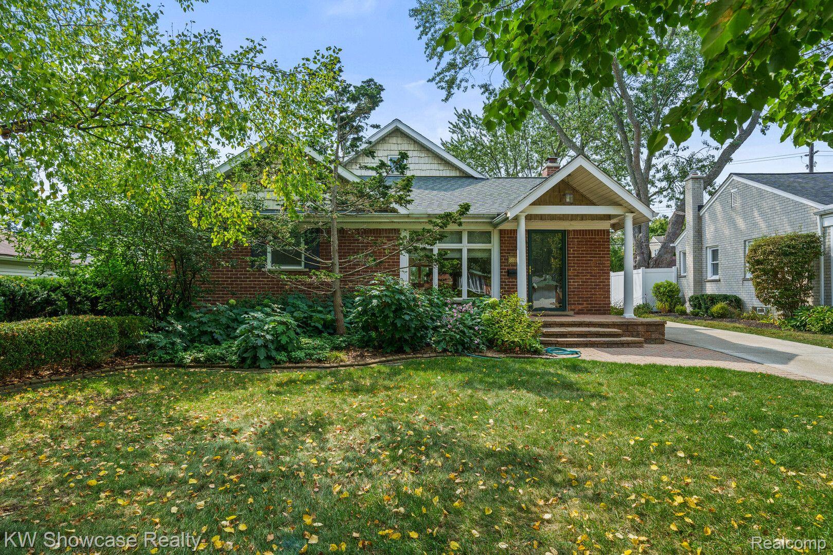 31729 Marblehead Road Farmington, MI 48336 - Photo 2 of 20 Gallery Image 2