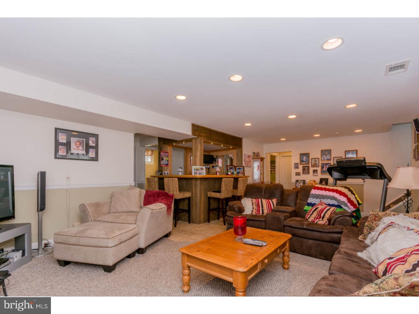 25 Millbridge Road Clementon, NJ 08021 - Photo 21 of 25 Family Room