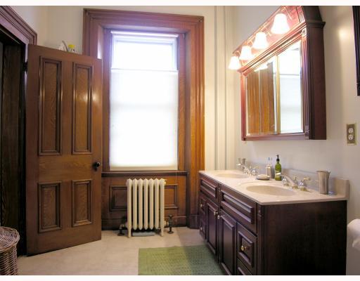 1706 Rialto Street Pittsburgh, PA 15212 - Photo 11 of 18 Master Bath/Spa.
