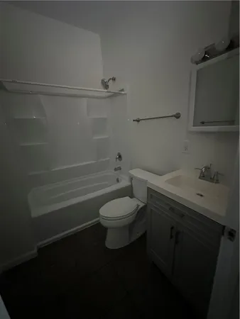 $1,150 | 1045 South Clinton Avenue, Rochester, NY 14620