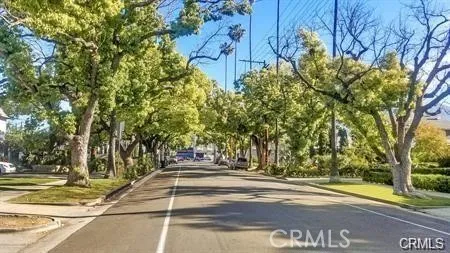 a view of a backyard of the house