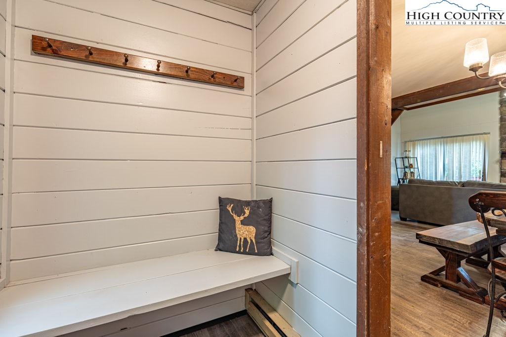 121 Club House Road Beech Mountain, NC 28604 - Photo 4 of 32 Gallery Image 4