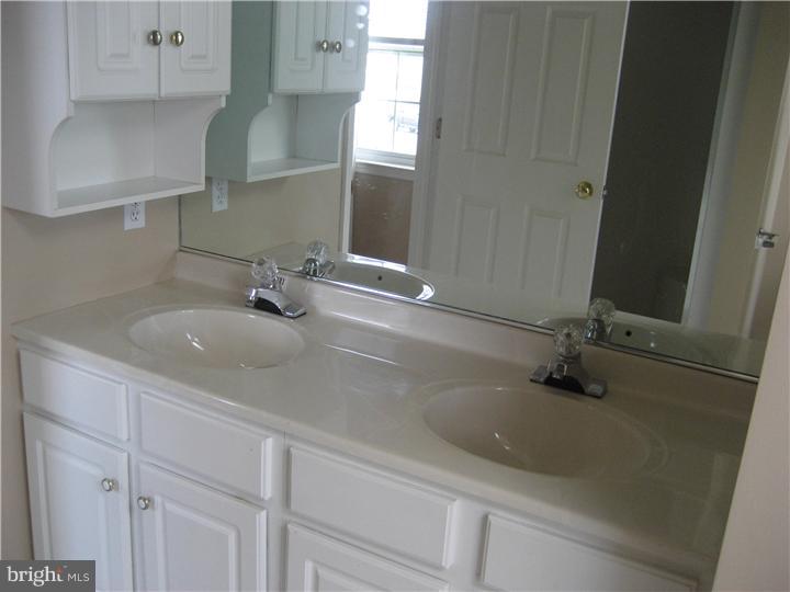1208 Crest Road Leesport, PA 19533 - Photo 10 of 15 Gallery Image 10