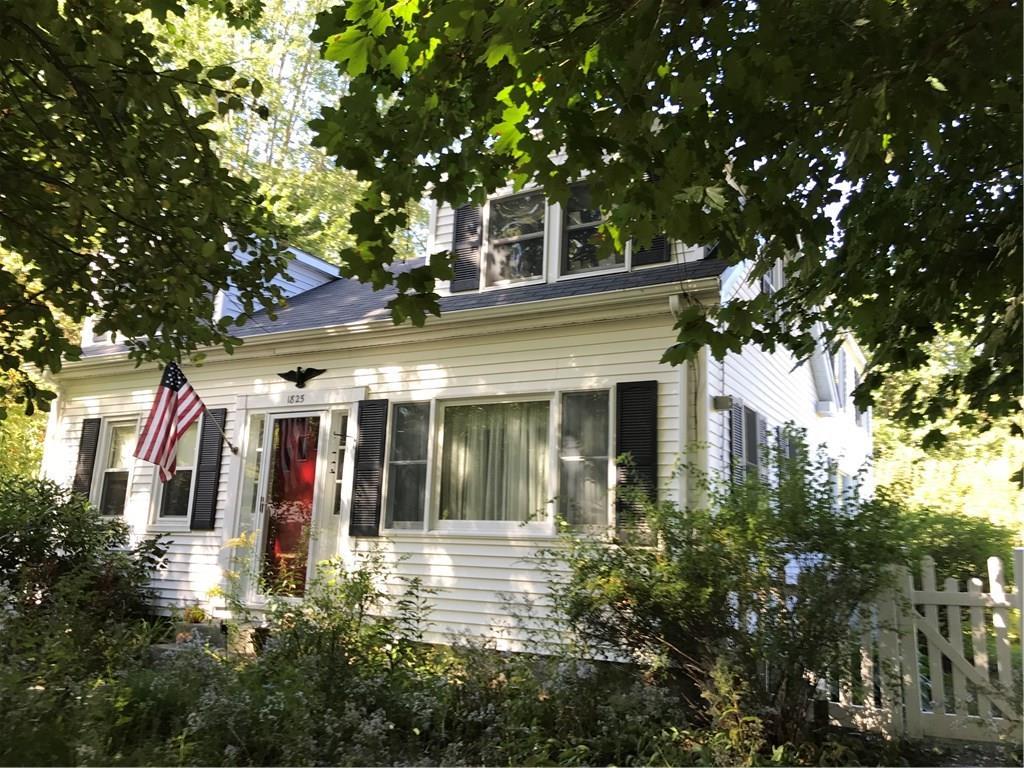 12 Company Road Hollis, ME 04042 - Photo 2 of 33 Well landscaped with picket fence...