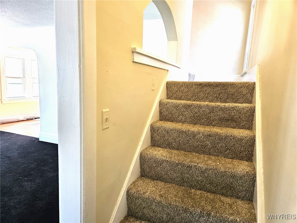 394 Olympic Avenue Buffalo, NY 14215 - Photo 14 of 49