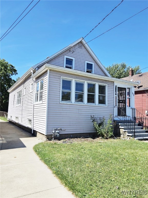 394 Olympic Avenue Buffalo, NY 14215 - Photo 3 of 49