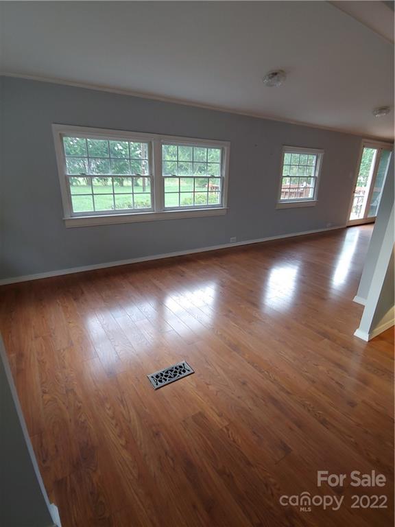 515 Jones Road Fletcher, NC 28732 - Photo 12 of 26 Gallery Image 12