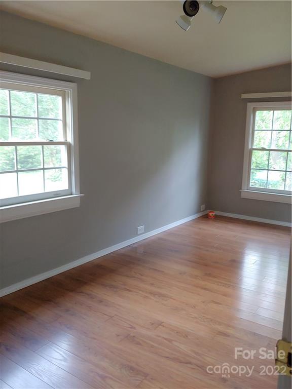 515 Jones Road Fletcher, NC 28732 - Photo 4 of 26 Gallery Image 4