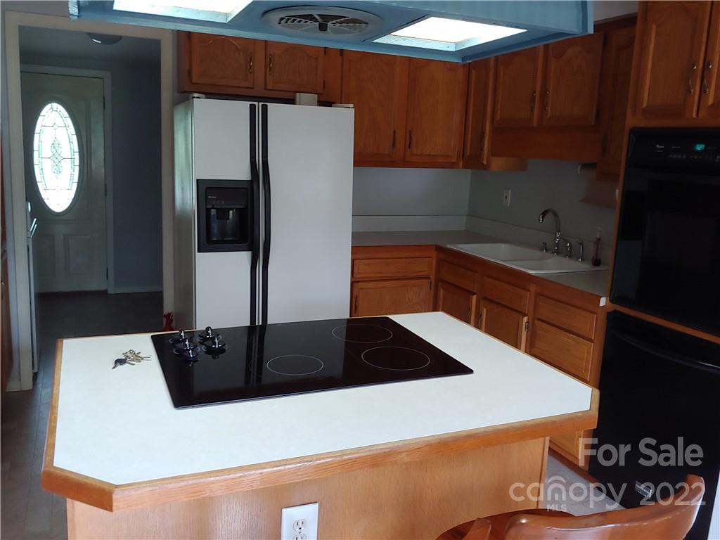 515 Jones Road Fletcher, NC 28732 - Photo 5 of 26 Gallery Image 5