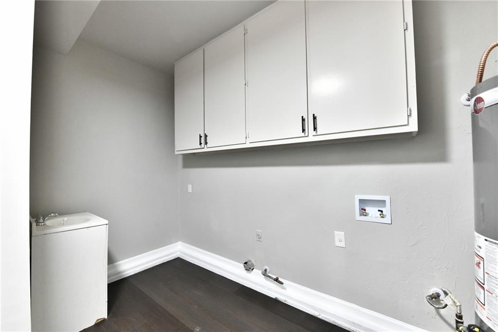 2853 Franklin Road Southwest Lawrenceville, GA 30044 - Photo 33 of 40 a view of cupboard