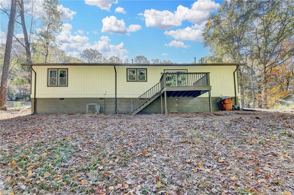 2853 Franklin Road Southwest Lawrenceville, GA 30044 - Photo 37 of 40 a view of a backyard