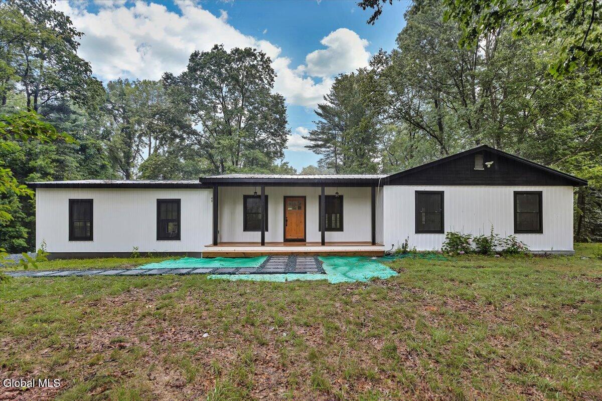 49 Tabor Road Halfmoon, NY 12118 - Photo 1 of 64 01-49 Tabor Road-1
