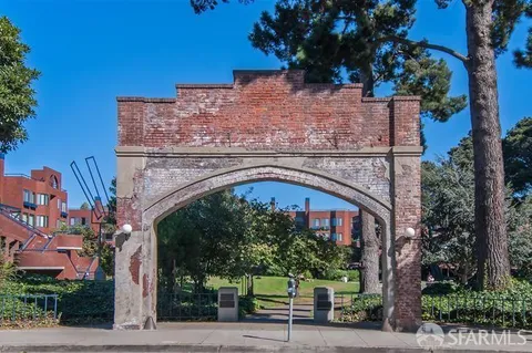 $4,995,000 | Front Street, San Francisco, CA 94111