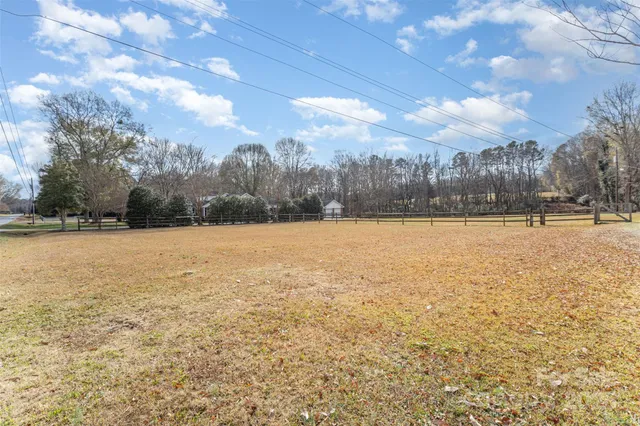 $489,900 | 7523 McWhirter Road, Mint Hill, NC 28227