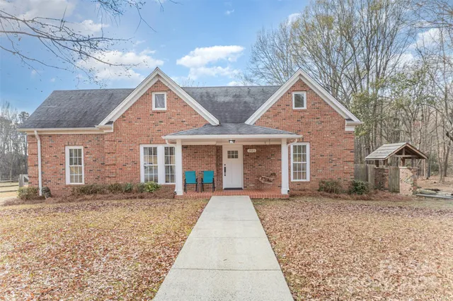 $489,900 | 7523 McWhirter Road, Mint Hill, NC 28227