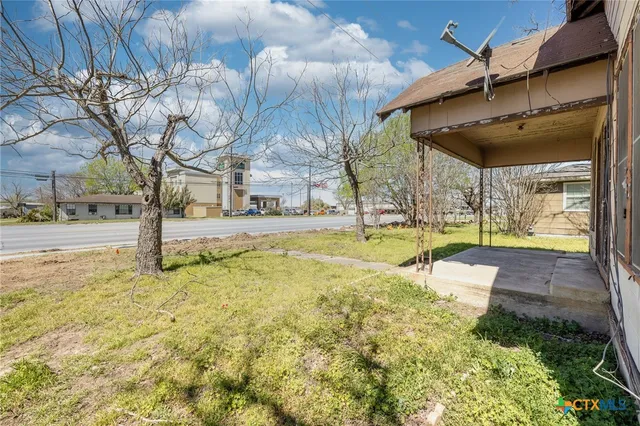 $160,000 | 1602 Water Street, Gonzales, TX 78629