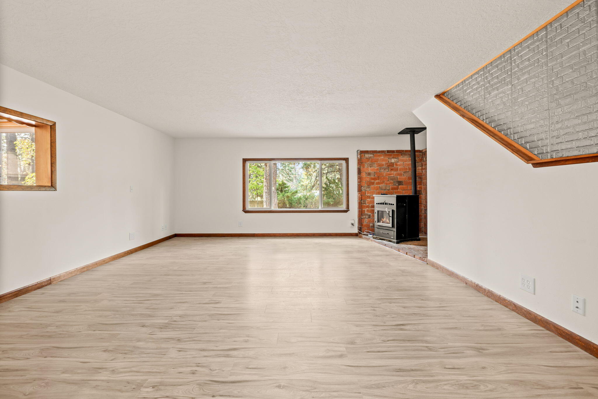 18995 Baker Road Bend, OR 97702 - Photo 16 of 63 37-web-or-mls-Riley Visuals-37