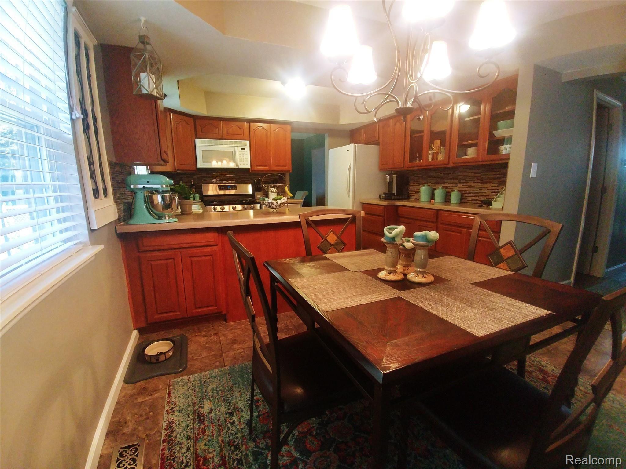 3475 Rhoten Drive Sterling Heights, MI 48310 - Photo 25 of 25 20190807_191029_HDR.jpg