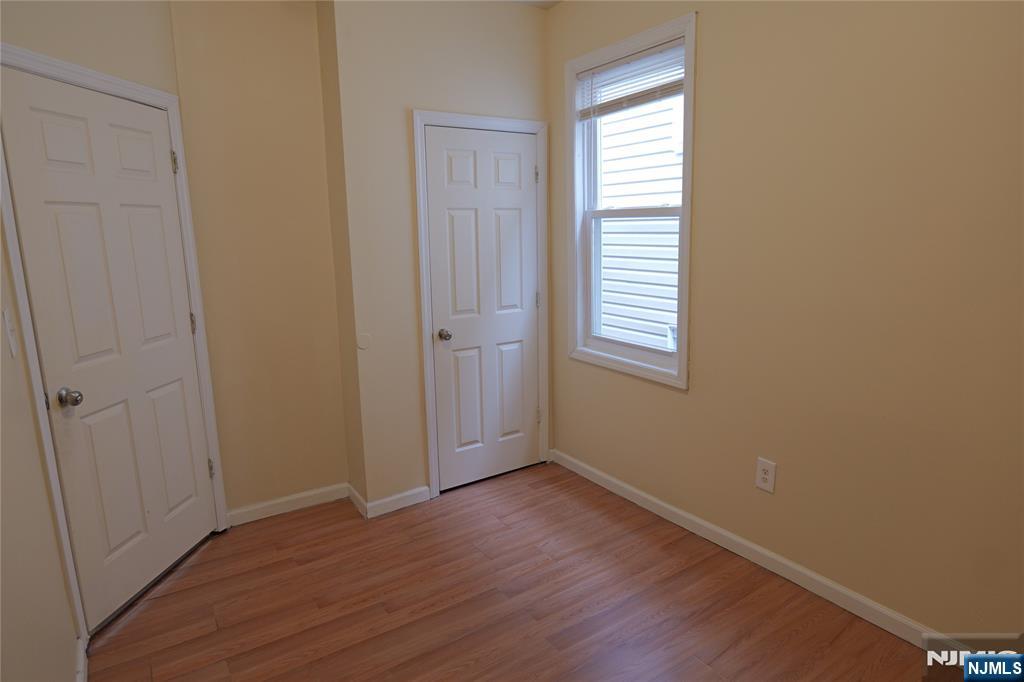 84 Scheerer Avenue Newark, NJ 07112 - Photo 7 of 9