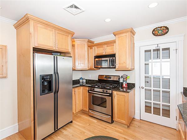 129 Hillside Road, Unit 2 Watertown, MA 02472 - Photo 16 of 28 Gallery Image 16